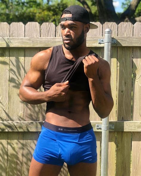 black male bulges